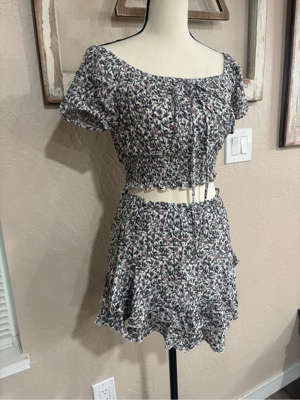 Floral Mini Skirt Set in Grey and Black